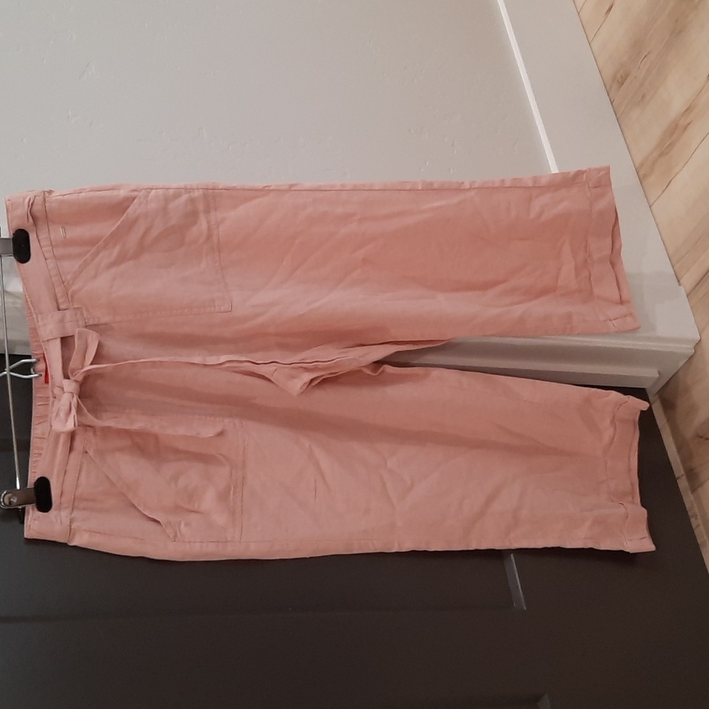 GUESS Cute pink linen Capri